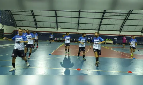 Sicoob Danês Apucarana vence em casa