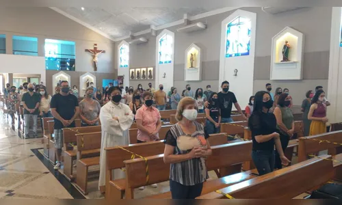 Animais participam de missa em Arapongas