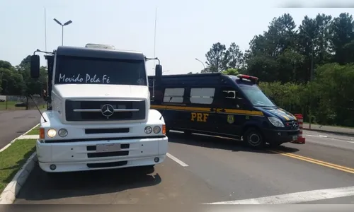 PRF apreende mais de 1 tonelada de maconha no Paraná