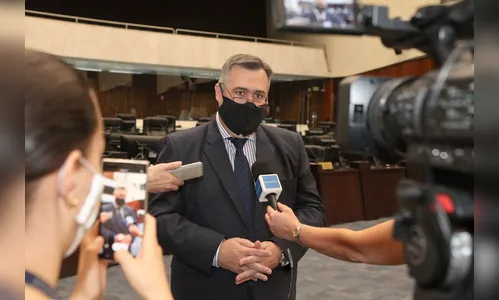 Beto Preto apresenta medidas de enfretamento ao covid aos deputados