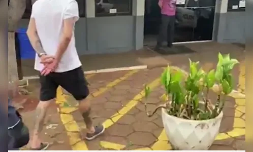 Homem é encaminhado para delegacia após mostrar ‘dedo do meio’ para GM