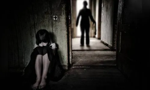 Homem com HIV é acusado de estuprar filha de 11 anos