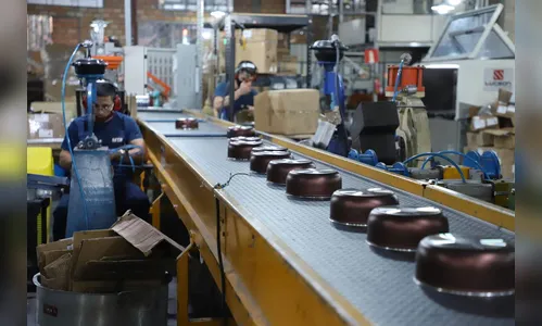 Produção de panelas e fogões movimenta economia do Sudoeste