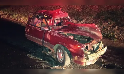 Homem morre em acidente entre carro e carreta  na PR 272