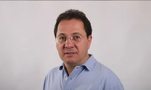 Jornalista Beto Coura morre aos 63 anos