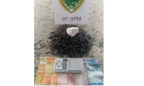 PM de Apucarana apreende cocaína que renderia 300 porções para a venda
