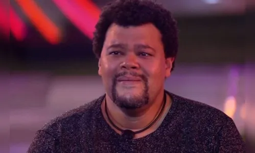Babu Santana faz tatuagem em homenagem ao BBB
