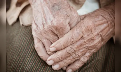 Mulher agride a avó de 74 anos com socos, em Faxinal