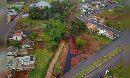 Mangueirinha ganha asfalto novo, parque e feira do agricultor