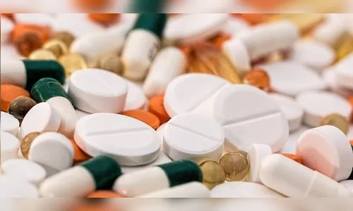 Estudo aponta que hidroxicloroquina e outros antivirais são ineficazes contra Covid-19