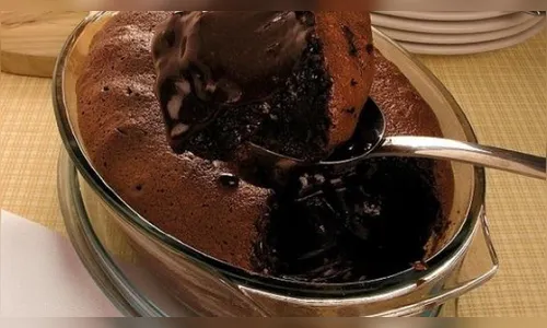 Aprenda a fazer Petit Gateau na Travessa