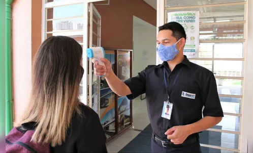 Educação retorna aulas extracurriculares e pede que pais assinem termo de segurança