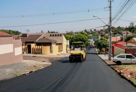 Recape sobre paralelepípedo atende região do Parque Santo Expedito