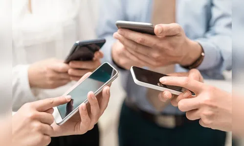 Estudo aponta que coronavírus pode sobreviver em tela de celular por até 28 dias