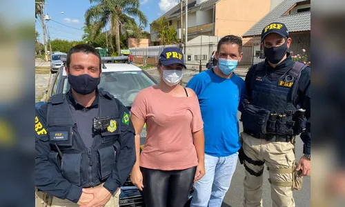 PRF reencontra motorista de aplicativo que foi assaltada no Paraná