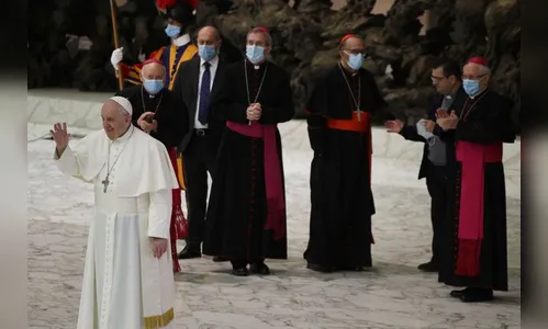 Papa Francisco defende união civil entre homossexuais
