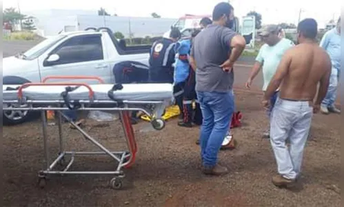 Duas pessoas ficam feridas em colisão entre moto e auto, em Jardim Alegre