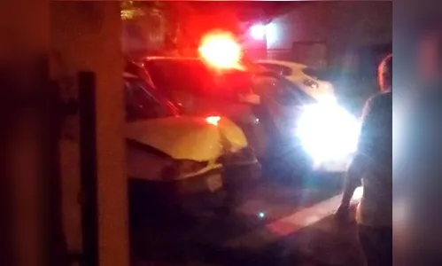 Motorista abandona carro após acidente de trânsito, em Borrazópolis