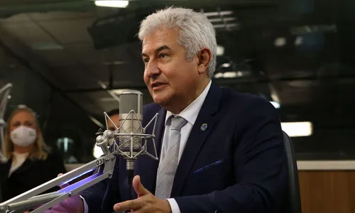 Marcos Pontes participa de evento sobre pesquisa da nitazoxanida