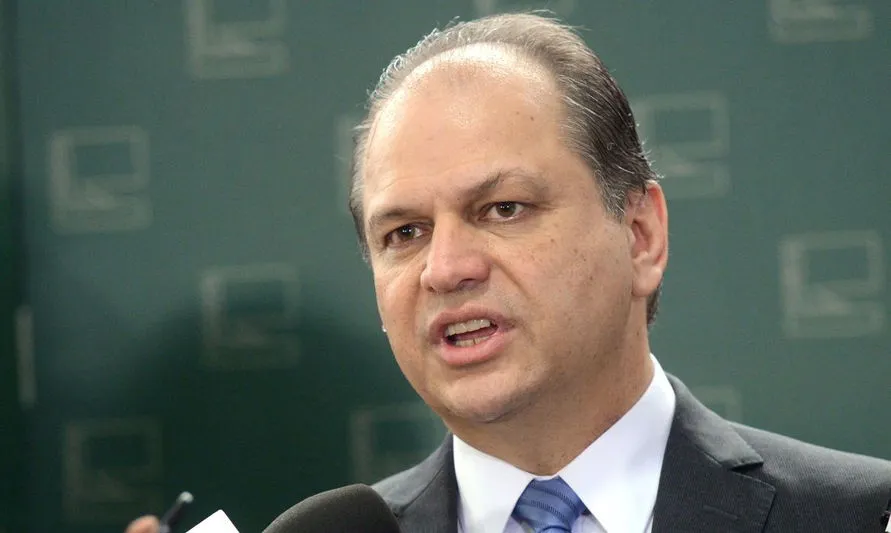 Ricardo Barros propõe nova Constituição ao Brasil