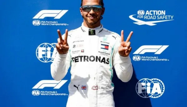 Hamilton conquista 93ª vitória e Mercedes fatura hepta na Fórmula 1