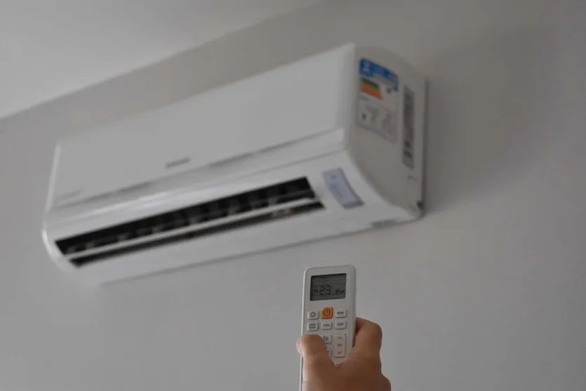 Uso eficiente do ar-condicionado garante economia na conta de luz
