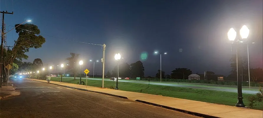 Rua Japuíra conta com nova iluminação em Arapongas