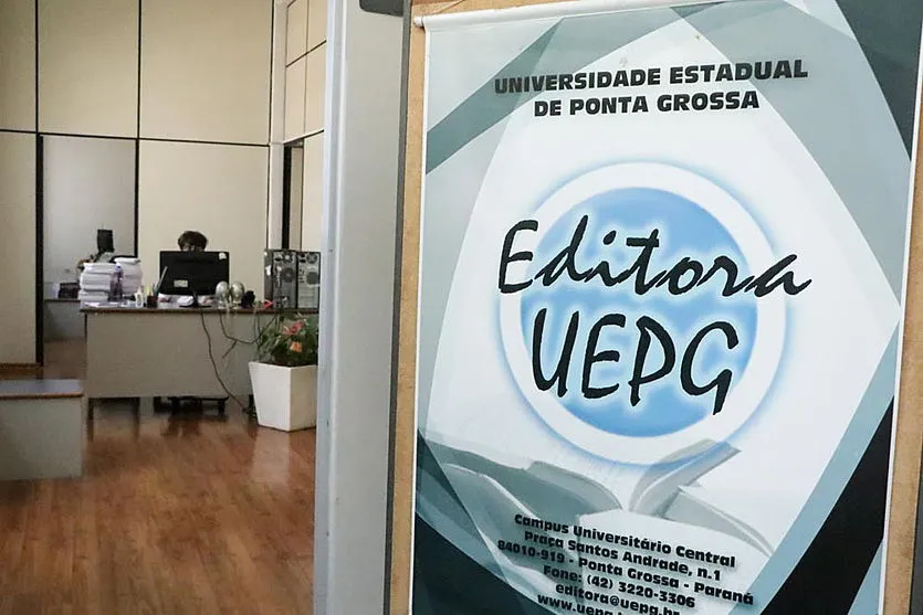 Editoras de universidades contribuem com produções no Paraná