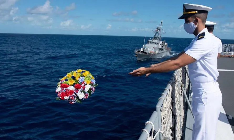 Marinhas do Brasil e dos EUA homenageiam veteranos da Segunda Guerra