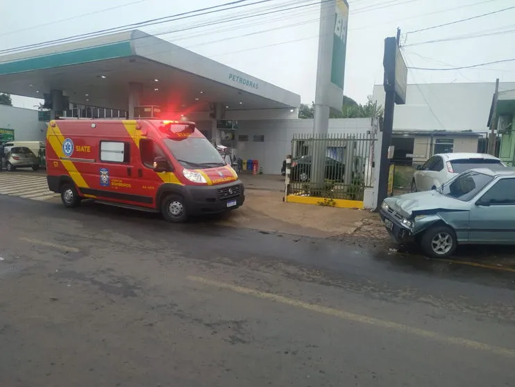 Jovem sofre ferimentos após acidente na Rua Talita Bresolin