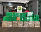 PM apreende mais de 400 kg de maconha após acidente