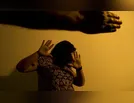 Filho agride e tenta estuprar a própria mãe, em Faxinal
