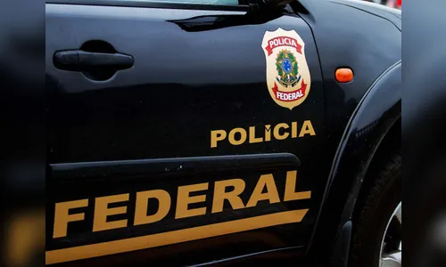 Polícia Federal realiza operação em Faxinal; um homem foi preso