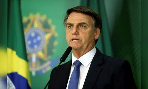 Presidente assina decreto que abre caminho para privatizar SUS