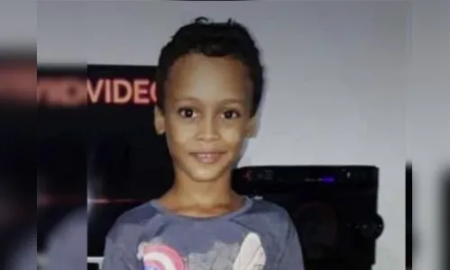 Homem mata primo de 8 anos a facadas e deixa avós feridos