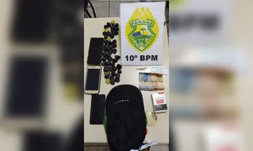 PM apreende um homem e quatro adolescentes por tráfico de drogas em Marumbi