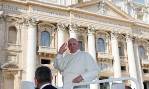 Vaticano esclarece comentários do papa sobre leis de união civil