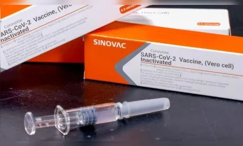 Em dose única, vacina de Oxford pode ser aplicada no 1º trimestre de 2021