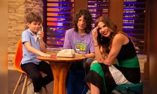 Luciana Gimenez completa 51 anos e recebe homenagem dos filhos na TV