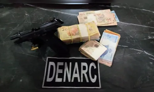 Polícia e Denarc fazem operação contra o tráfico na região; Vídeo