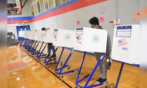 Campanha de Trump aponta supostas irregularidades na contagem de votos na Geórgia