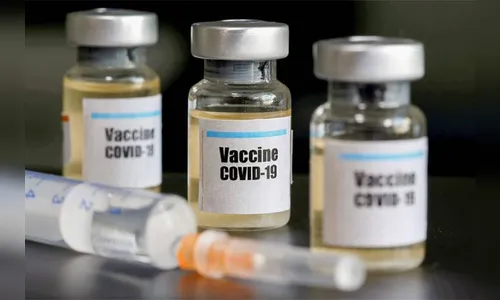 Reino Unido se prepara para distribuir vacina contra covid a partir de dezembro