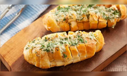 Aprenda a fazer um delicioso Pão de Alho Caseiro