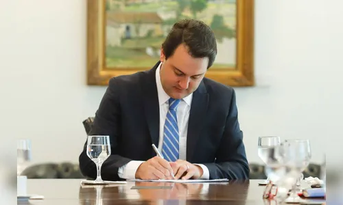 Governador autoriza pagamento do 13° salário no dia 4 de dezembro