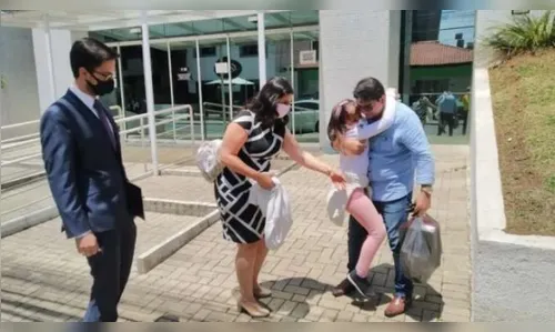 Mãe reencontra a filha após 24 dias separadas