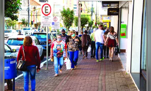 Comércio cresce em vendas no Paraná