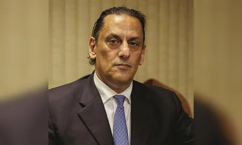 Atendente de pizzaria acusa Frederick Wassef de injúria racial