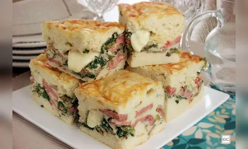 Aprenda a fazer Torta de calabresa com escarola e queijo