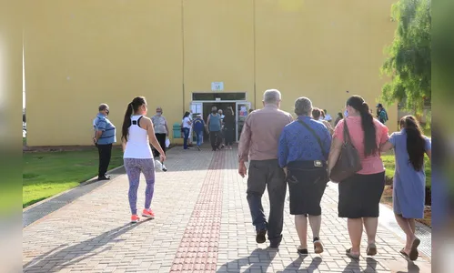 Manhã tranquila nos dois maiores locais de votação em Apucarana e Arapongas