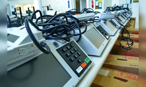 TRE registra problemas em seis urnas na região